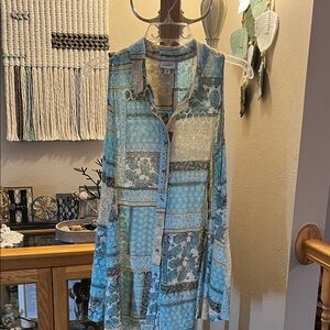 Avenue Yellow and Blue Patterned Top